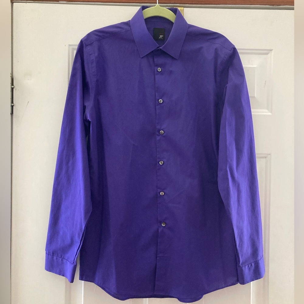 JF J.Ferrar Men’s Slim Fit Shirt

Size Medium